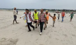 Ballia News: बाढ़ से निपटने की तैयारी तेज, पांच तहसीलों में प्रशासन ने किया मॉक ड्रिल