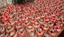 LPG Price Hike : घरेलू LPG सिलेंडर 29 रुपये महंगा, 7 जून से लागू हुए नए दाम