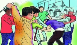 Ballia News : पुरास के मठिया गांव में दो पक्षों में मारपीट, दोनों पक्षों की तहरीर पर नौ लोगों पर मुकदमा दर्ज