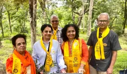 आनंदम सीनियर सिटीज़न सेंटर के वरिष्ठ सदस्यों ने लगाए 66 पौधे, पर्यावरण संरक्षण का दिया संदेश