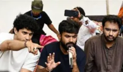NEET विवाद: धर्मेंद्र प्रधान ने सौंपा इस्तीफा, छात्रों का आंदोलन जारी; लिखित आश्वासन तक धरना खत्म नहीं करने का ऐलान