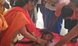 Ballia News : करंट की चपेट में आने से चार वर्षीय बच्ची की मौत, ग्रामीणों ने विद्युत विभाग पर लगाया लापरवाही का आरोप