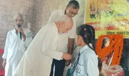 बलिया: शिवबचनी देवी की प्रथम पुण्यतिथि पर पांच जरूरतमंद बच्चों को निःशुल्क शिक्षा देने का संकल्प