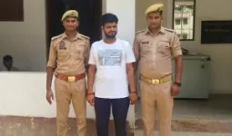 बलिया: बकाया पैसे मांगने पर मारपीट और जानलेवा हमले का आरोप, वांछित अभियुक्त गिरफ्तार