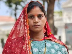 बलिया में महिला प्रधान के आरोपों से मचा हड़कंप, एक दिन बाद पलटीं बात