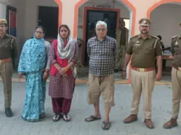 बलिया में किन्नर हत्याकांड: फंदे से लटके युवक की पत्नी और पिता समेत तीन गिरफ्तार