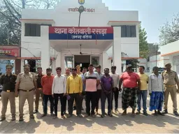 Ballia News : पुलिस ने 12 जुआरियों को किया गिरफ्तार, 83 हजार नकद व 5 बाइक बरामद