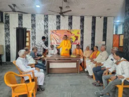बलिया में सर्वजन सनातन पार्टी-ब्राह्मण मंच की संयुक्त बैठक, संगठन विस्तार और सामाजिक मुद्दों पर चर्चा