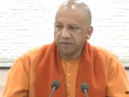 UP News : मां पाटेश्वरी के दरबार में सीएम योगी ने टेका माथा, प्रदेश की सुख-समृद्धि की कामना