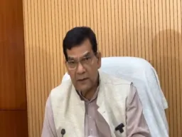 जौनपुर : ऊर्जा मंत्री एके शर्मा ने मड़ियाहूं विद्युत उपकेंद्र का किया औचक निरीक्षण