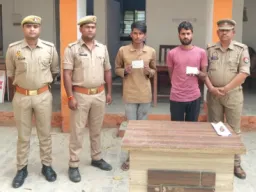 Ballia News : महिला से झपट्टामारी और विरोध पर हमला, दो आरोपी गिरफ्तार