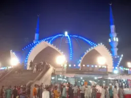 Bareilly News : उर्से ताजुश्शरिया का आगाज, परचम कुशाई के जुलूस के साथ पहुंचे अकीदतमंद