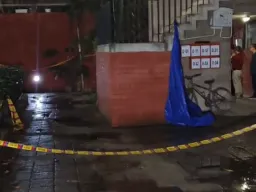 New Delhi: पैसों के विवाद में पड़ोसी ने पिता-पुत्र की हत्या, सुल्तानपुरी में नाबालिग की भी चाकू मारकर हत्या