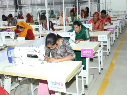 Madhya Pradesh News : डॉ. प्रीति अदाणी का ‘स्वाभिमान’ विज़न एमपी पहुंचा, 1500 महिलाओं को मिलेगा रोजगार