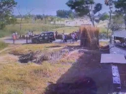 Ballia News : जमीनी विवाद में पहुंची पुलिस की करतूत कैमरे में कैद, सीसीटीवी फुटेज वायरल