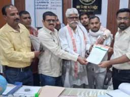 बलिया में गेहूं क्रय केंद्रों के संचालन को लेकर कांग्रेस ने उठाई मांग