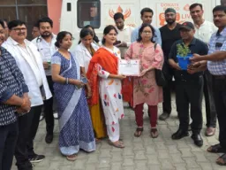 बलिया में विश्व रेडक्रॉस दिवस पर रक्तदान शिविर आयोजित, 11 लोगों ने किया रक्तदान
