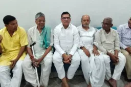 महायज्ञ में दिए गए बयान पर गरमाई राजनीति, भाजपा नेता अजय सिंह का सपा नेता पर पलटवार