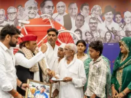अनुष्का पाल हत्याकांड: अखिलेश यादव ने की सीबीआई जांच की मांग, परिवार को 50 लाख मदद और नौकरी देने की उठाई मांग