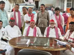 Ballia News: अखिलेश यादव की बेटी को लेकर अभद्र पोस्ट शेयर करने पर बलिया में एफआईआर, सपा नेताओं में आक्रोश