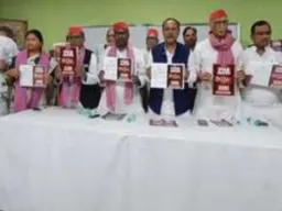 UP Politics : 2027 चुनाव से पहले सपा ने तेज किया पीडीए आरक्षण मुद्दा, प्रयागराज में जारी की बुकलेट