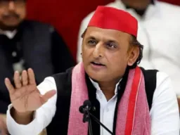 UP Politics: सपा में टूट के दावे पर अखिलेश यादव का पलटवार, बोले- भाजपा का इतिहास दल तोड़ने का रहा