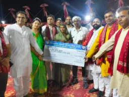 Ballia News : एनएससीटी ने कन्यादान योजना के तहत दो बेटियों के विवाह के लिए दिए 2.35-2.35 लाख रुपये