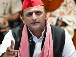 भाजपा की नजर देश पर नहीं, डोनेशन पर है : अखिलेश यादव