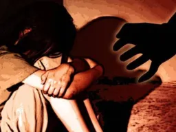 बलिया: विवाहित महिला से दुष्कर्म कर वीडियो बनाया, ब्लैकमेल कर मांगे पांच लाख; आरोपी गिरफ्तार