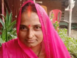 ट्रेन की चपेट में आने से महिला की मौत