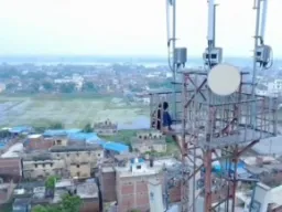 बलिया: प्रेमी से बात कराने की जिद में 120 फीट ऊंचे टावर पर चढ़ी किशोरी, साढ़े चार घंटे बाद सुरक्षित उतरी