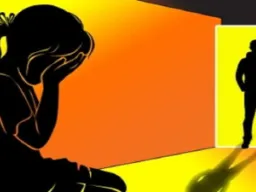परीक्षा में फेल करने की धमकी देकर छात्रा का चार महीने तक यौन शोषण का आरोप, स्कूल प्रबंधक के बेटे पर केस