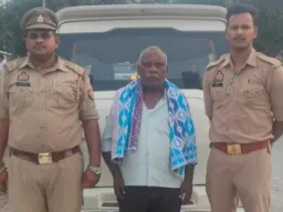 बलिया: दहेज हत्या के मामले में फरार चल रहा ससुर गिरफ्तार, पति और सास पहले ही जा चुके हैं जेल