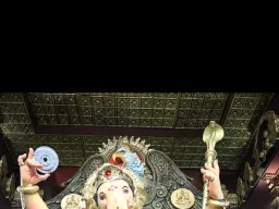 ‘चिंचपोकली चा चिंतामणि’ पहुंचे प्रणव और करण अदाणी, परिवार संग की पूजा-अर्चना