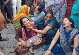 बलिया में पट्टीदारों की पिटाई से युवक की मौत, आक्रोशित लोगों ने लगाया जाम