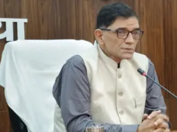 बलिया को स्वच्छ और सुंदर बनाने पर जोर, हर दुकानदार को रखना होगा डस्टबिन