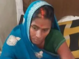 गंगा की धारा में बक्सर से बलिया पहुंची 55 वर्षीय महिला, बाढ़ के बीच झोपड़ी में कई दिन बचाई जान