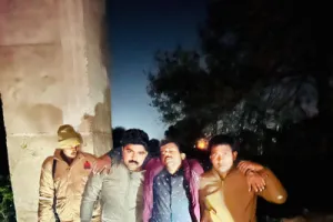 Kaushambi: गौ तस्करों के साथ पुलिस की हुई मुठभेड़