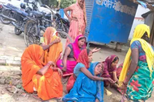 सुलतानपुर : लखनऊ-वाराणसी फोरलेन पर भीषण हादसा, स्कॉर्पियो की टक्कर से बाइक सवार युवक की मौत