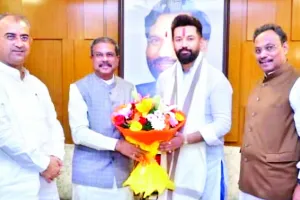 बिहार चुनाव से पहले एनडीए में तनाव: 40 सीटों की मांग पर अड़े चिराग पासवान, प्रशांत किशोर से गठबंधन की अटकलें तेज