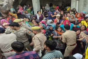 Triple Murder in Baghpat : मस्जिद में इमाम की पत्नी और दो बेटियों की निर्मम हत्या, इलाके में सनसनी