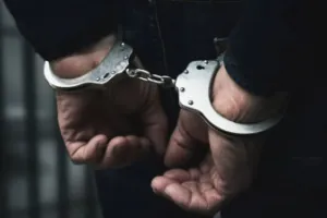 प्रयागराज: रावेंद्र हत्याकांड में 25 हजार का इनामी आरोपी मुठभेड़ में गिरफ्तार, पैर में लगी गोली