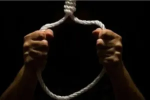 करवाचौथ पर कोहराम: पत्नी से अनबन और तनाव ने ली छह जिंदगियां, फांसी और ट्रेन के आगे कूदकर दी जान