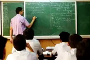 Ayodhya News: धनौली में निलंबन, बरौली में बहाली, बेसिक शिक्षा विभाग की उल्टी गंगा से परेशान प्रधानाध्यापक