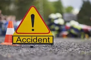 Ballia News : सड़क हादसे में रिटायर्ड फौजी की मौत, ई-रिक्शा चालक फरार