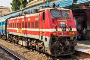 कार्तिक पूर्णिमा स्नान व ददरी मेला: यात्रियों की भीड़ को ध्यान में रखते हुए रेलवे की स्पेशल ट्रेनों की व्यवस्था