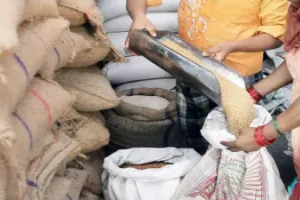 UP News: प्रदेश में फ्री राशन वितरण अभियान शुरू, 25 नवंबर तक चलेगा वितरण, निगरानी के लिए नियंत्रण कक्ष स्थापित