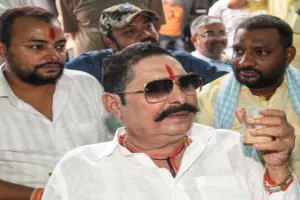 Bihar Elections 2025: मोकामा में फिर चमका अनंत सिंह का दबदबा, सूरजभान सिंह की पत्नी को हराकर दर्ज की बड़ी जीत