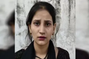 Moradabad: अमरोहा से दवमुरादाबाद: अमरोहा से दवा लेने आई महिला से नकदी लूटी, बाइक सवार बदमाश फरार लेने आई महिला से नकदी छीनकर बाइक सवार फरार
