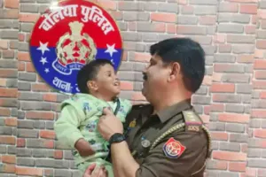 Ballia News : रेलवे स्टेशन पर तीसरे दिन मिला घर से लापता तीन वर्षीय बालक, बरामदगी से उठे कई सवाल